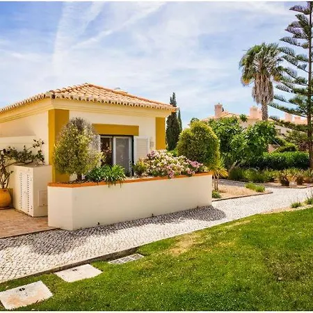 Gramacho Golf Private Garden And Terrace Shared Pool Καρβοέιρο