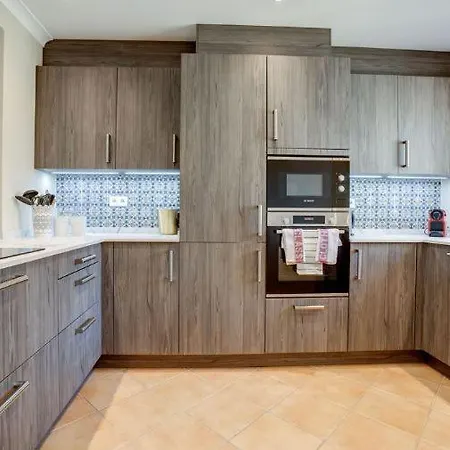 2Bedroom 2Ensuite Bungalow On Gated Resort Heated Shared Pool Private Terrace And Garden * Carvoeiro