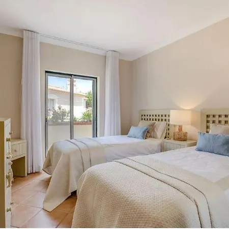 2bedroom Heated Shared Pool ,near And Ferrugudo Private Garden ,on Gramacho Golf Course